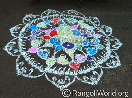 Flower rangoli with double strokes