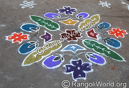 Brinjal and leaves Kolam With dots