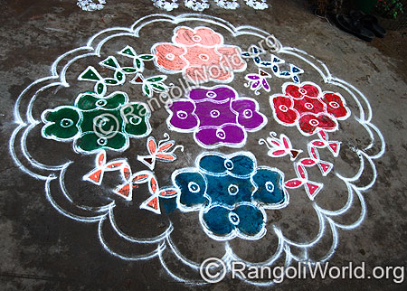 Pulli Kolam with Rangoli