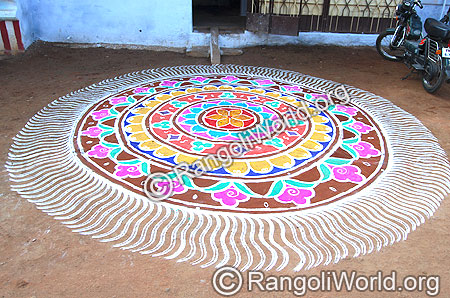 Freehand Rangoli with two stroke stripes outline
