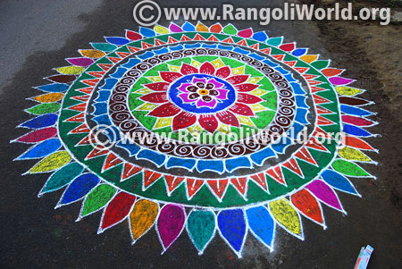 Big flower freehand rangoli design 2017 for pongal festival
