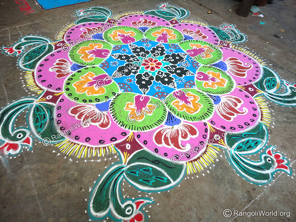 Hens Rangoli