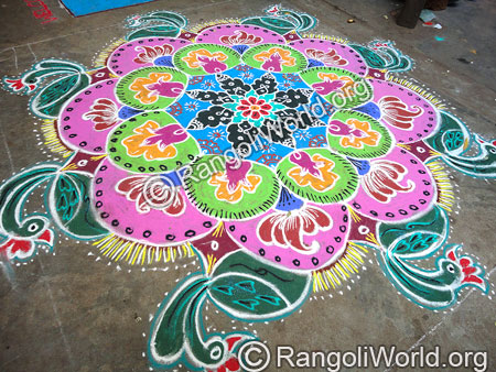 Hens Rangoli