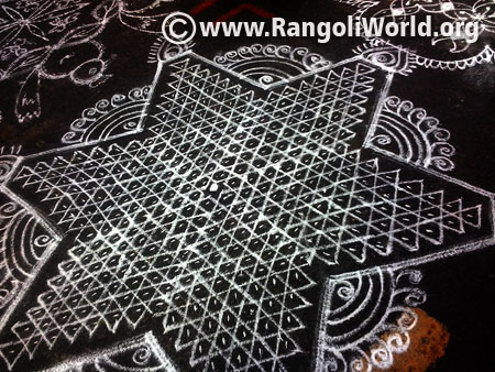 Large star sikku kolam